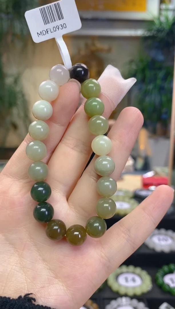 未镶嵌手串和田玉卡10