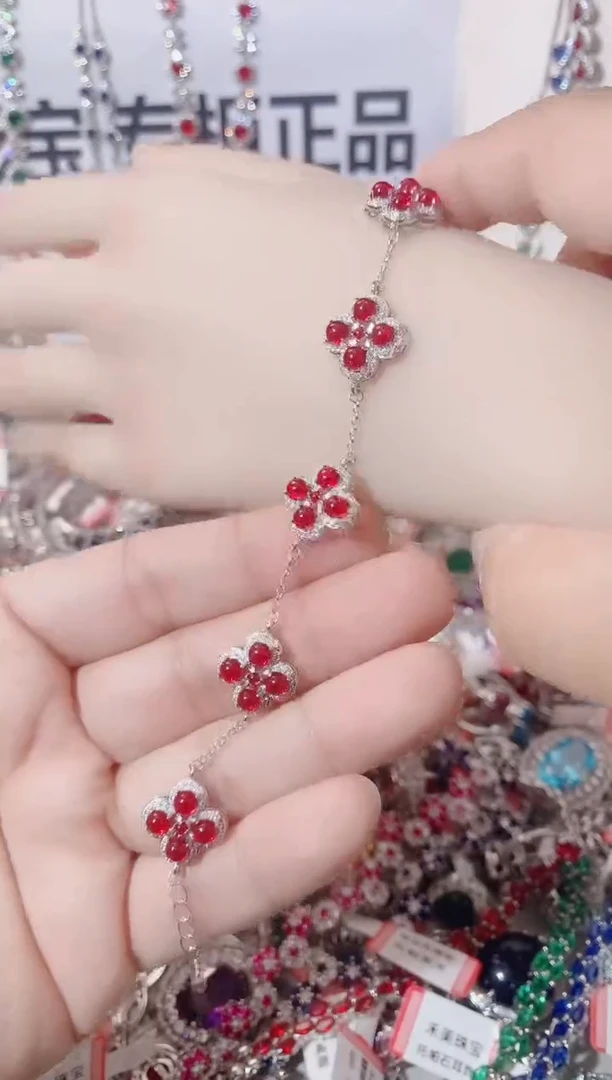 未镶嵌手链红宝石