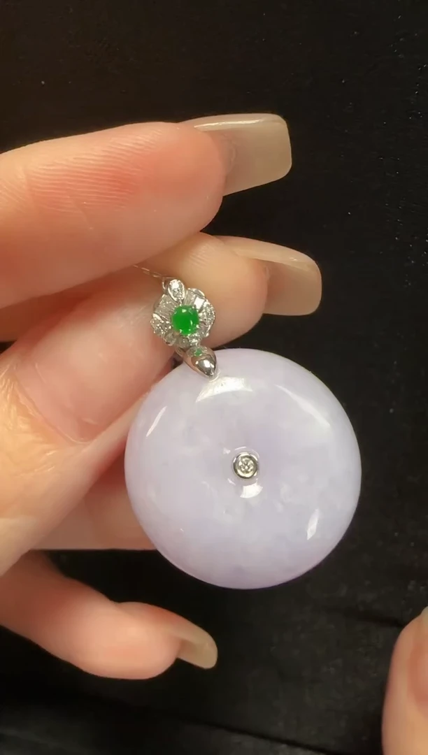 【闪购商品】翡翠颈饰18K金镶嵌146平安扣一个