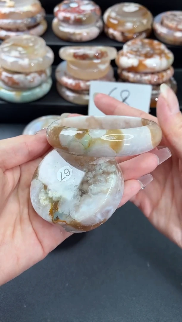 手镯玛瑙/玉髓未镶嵌石英质玉57圈(赠送镯心)圈口建议拍大