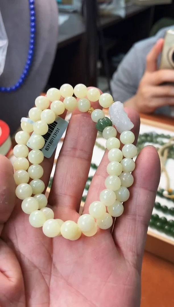 颈饰未镶嵌和田玉t52