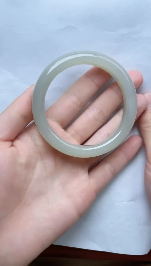 【闪购商品】和田玉手镯未镶嵌59/60圈口kk