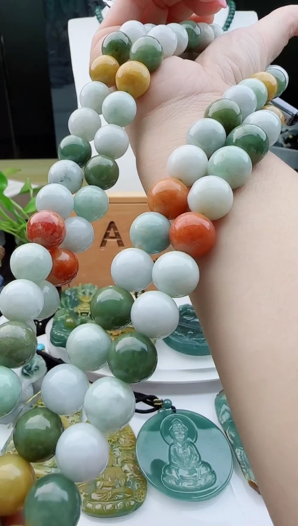 【闪购商品】翡翠颈饰未镶嵌11111111