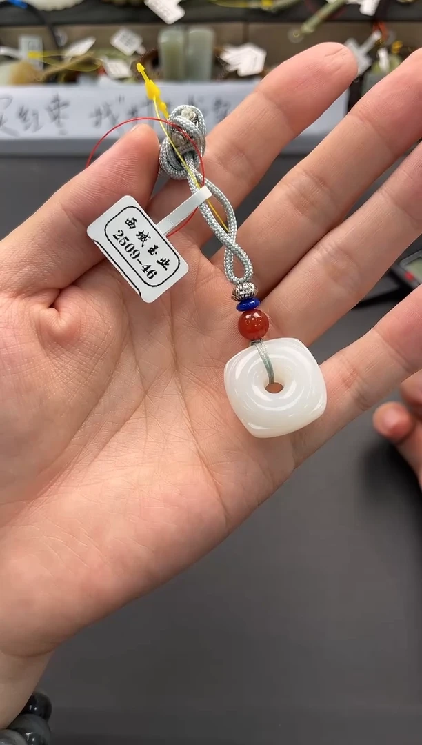 未镶嵌手串和田玉且末天泰白玉方扣微色差