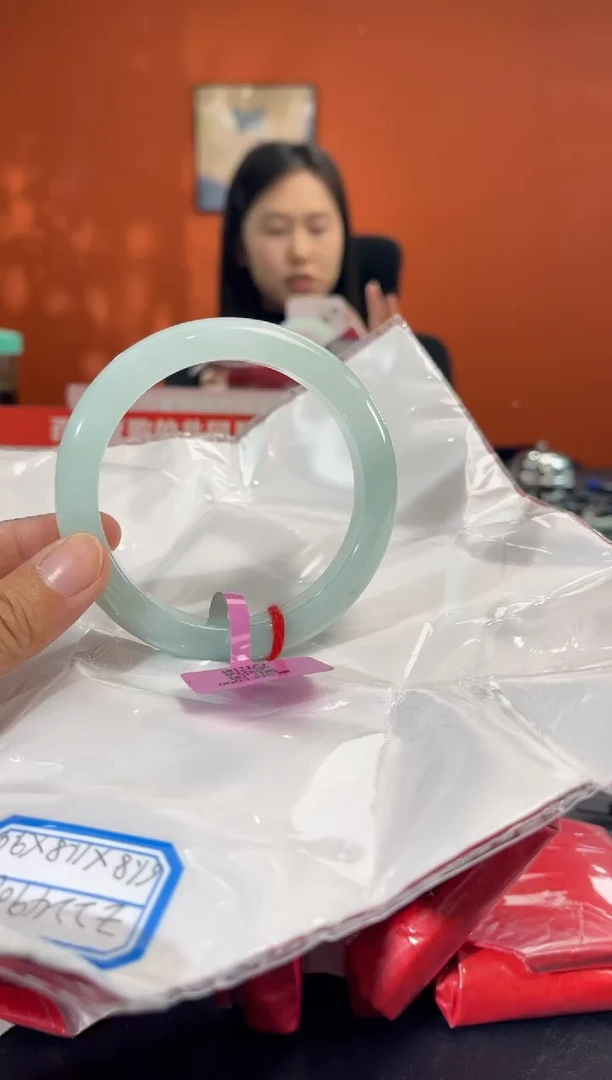 未镶嵌手镯翡翠1 61