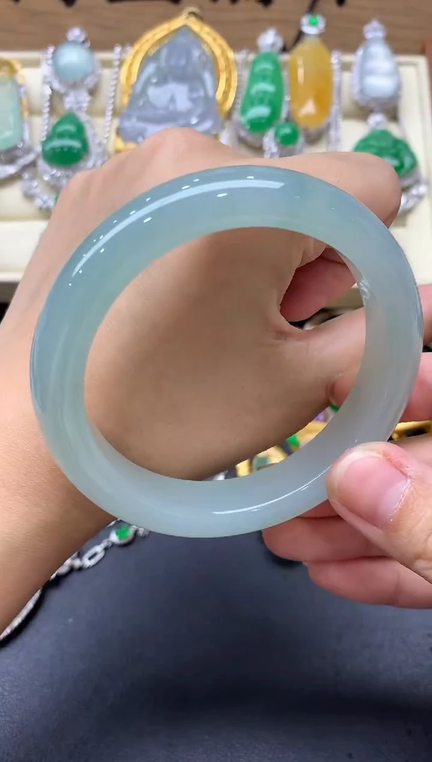 翡翠手镯未镶嵌686-中国好珍宝