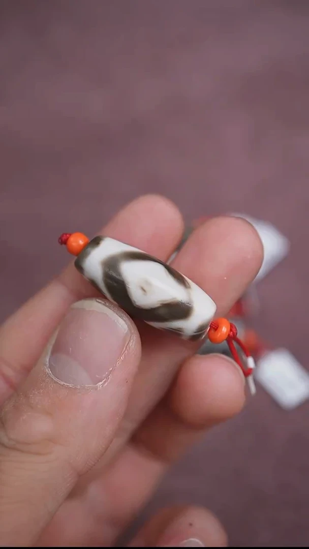 未镶嵌颈饰玛瑙/玉髓小卢