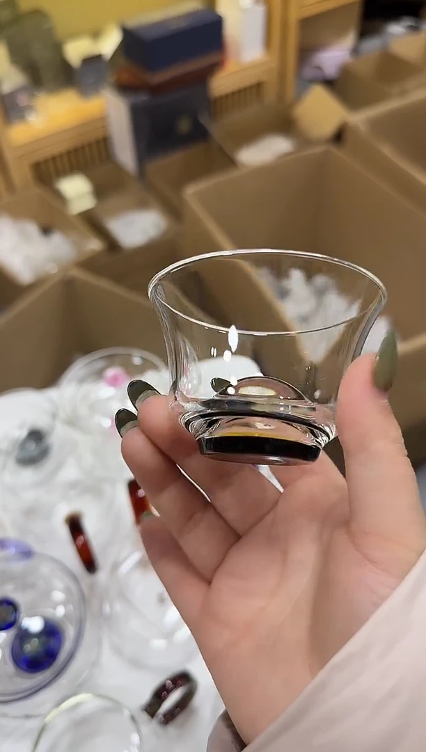 黑底蓝花大清杯