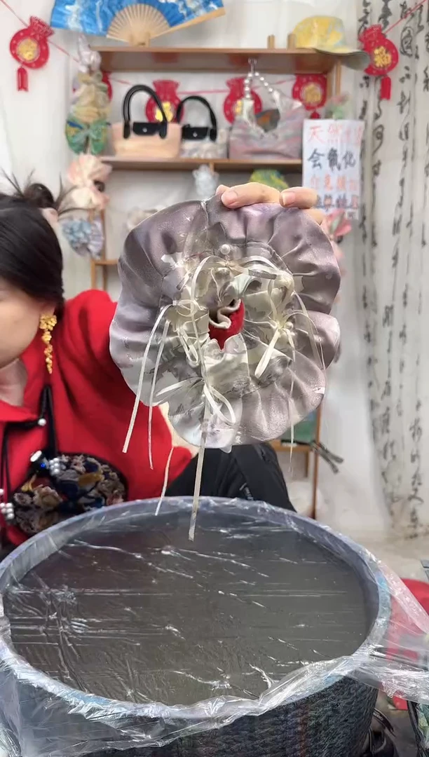 铁合金布艺紫色水母发圈