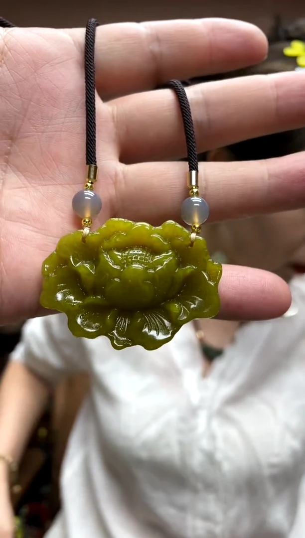 岫玉未镶嵌吊坠多样性发货其中发一