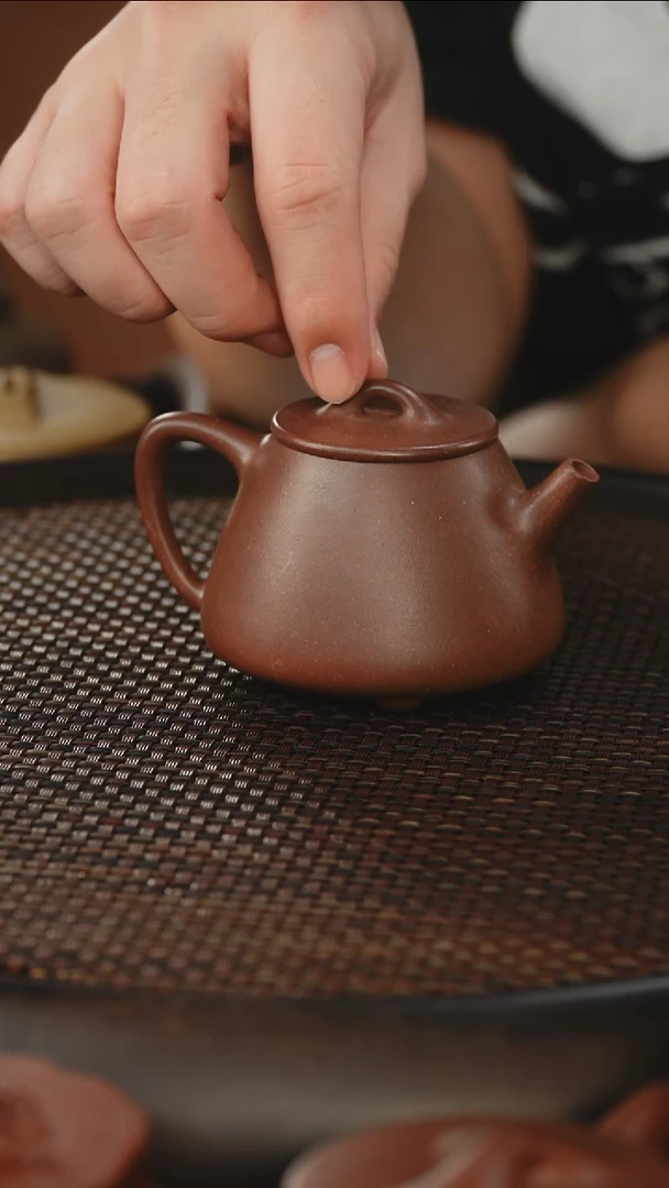 茶壶紫砂石瓢  底槽清