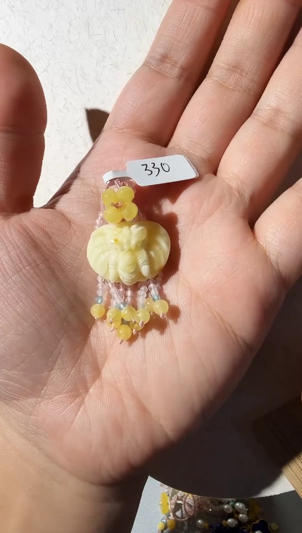 【闪购商品】蜜蜡吊坠(不含链)未镶嵌蜜蜡吊坠提溜