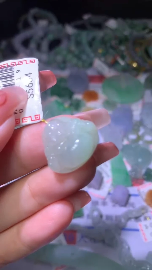 翡翠未镶嵌颈饰MXX020271