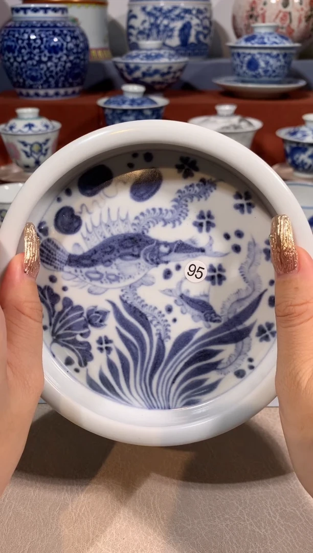 【闪购商品】摆件95青花鱼藻壶承