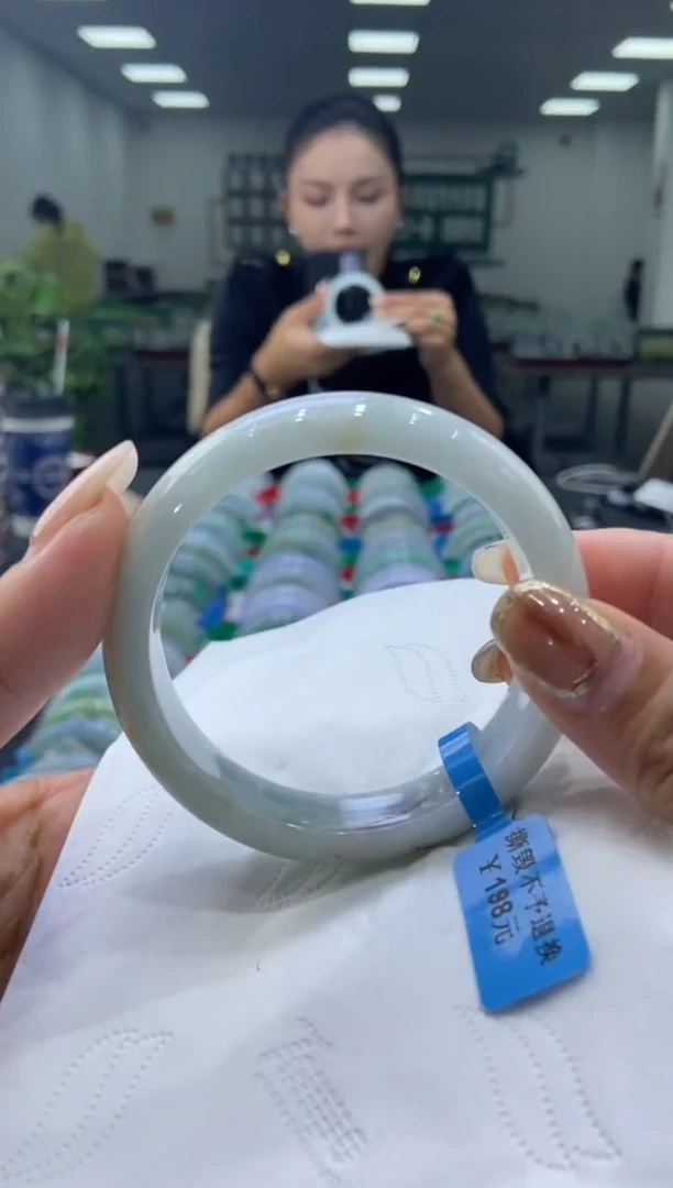 未镶嵌手镯翡翠0002897