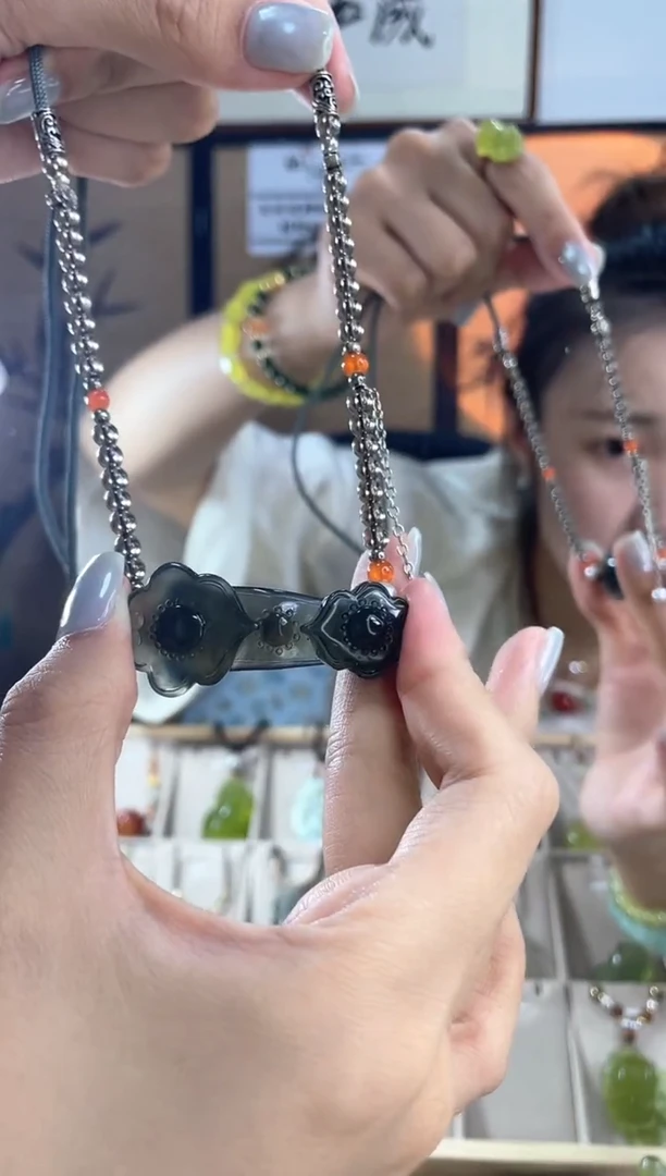 岫玉未镶嵌吊坠多样性发货其中发一