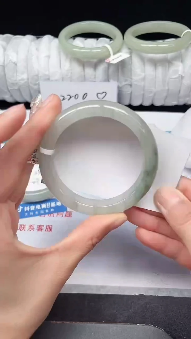 未镶嵌手镯石英质玉80-56/57