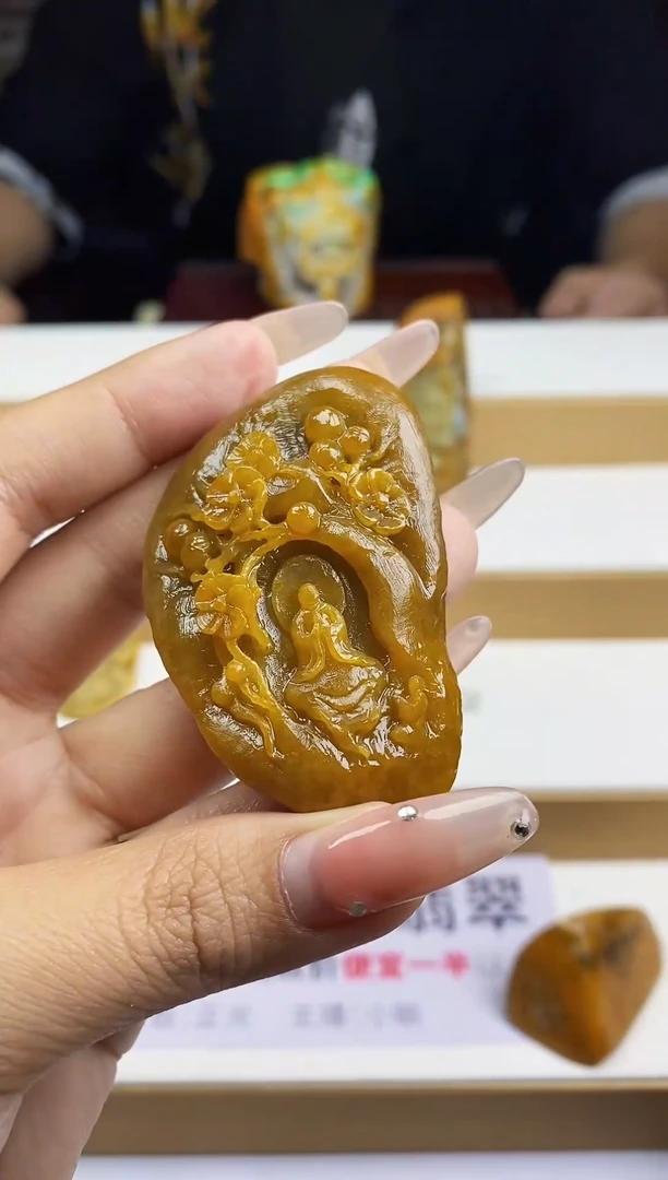 翡翠未镶嵌颈饰翡翠A货