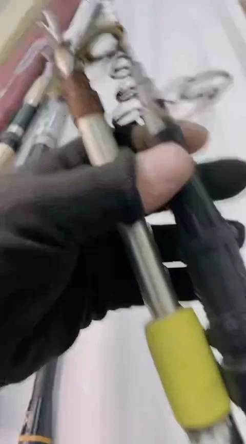 深**灵鱼竿 孤品 微瑕疵
