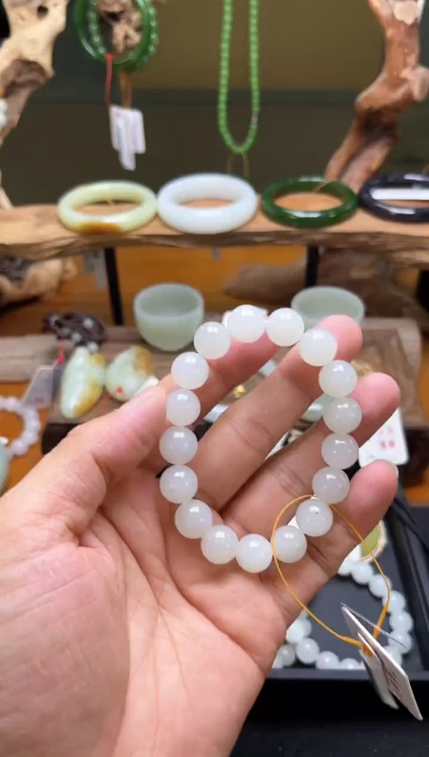 未镶嵌手串和田玉卡12 新疆黑山圆珠