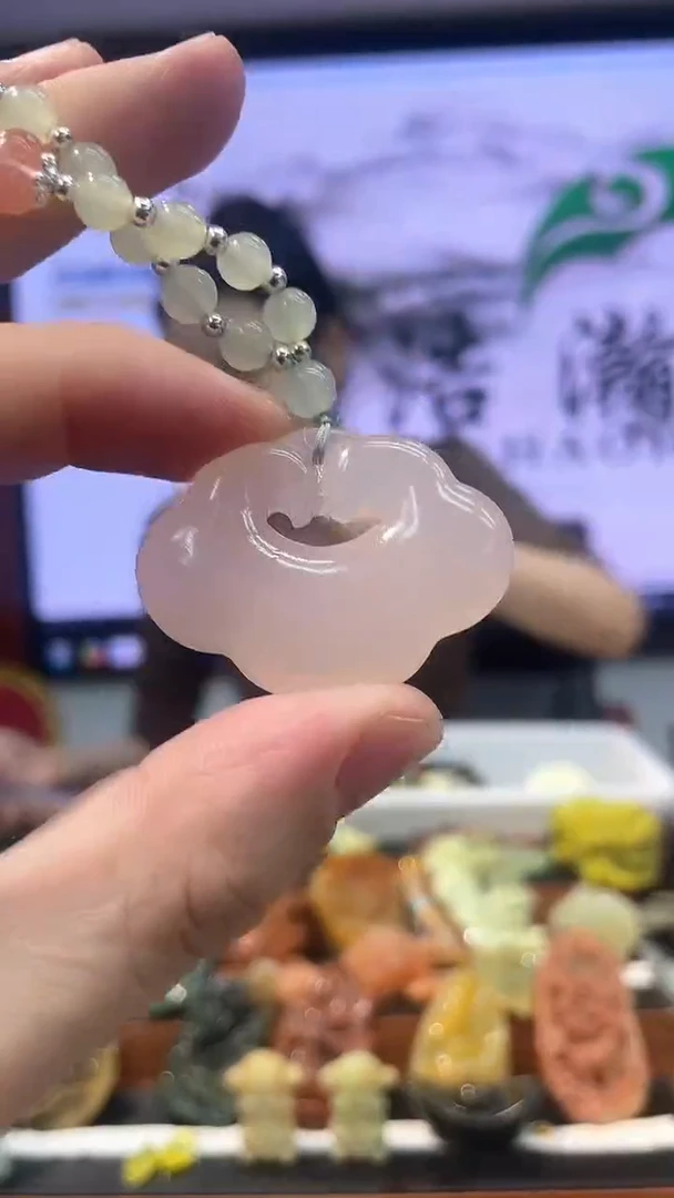 【闪购商品】石英质玉吊坠未镶嵌·多样性发货*拍一发一