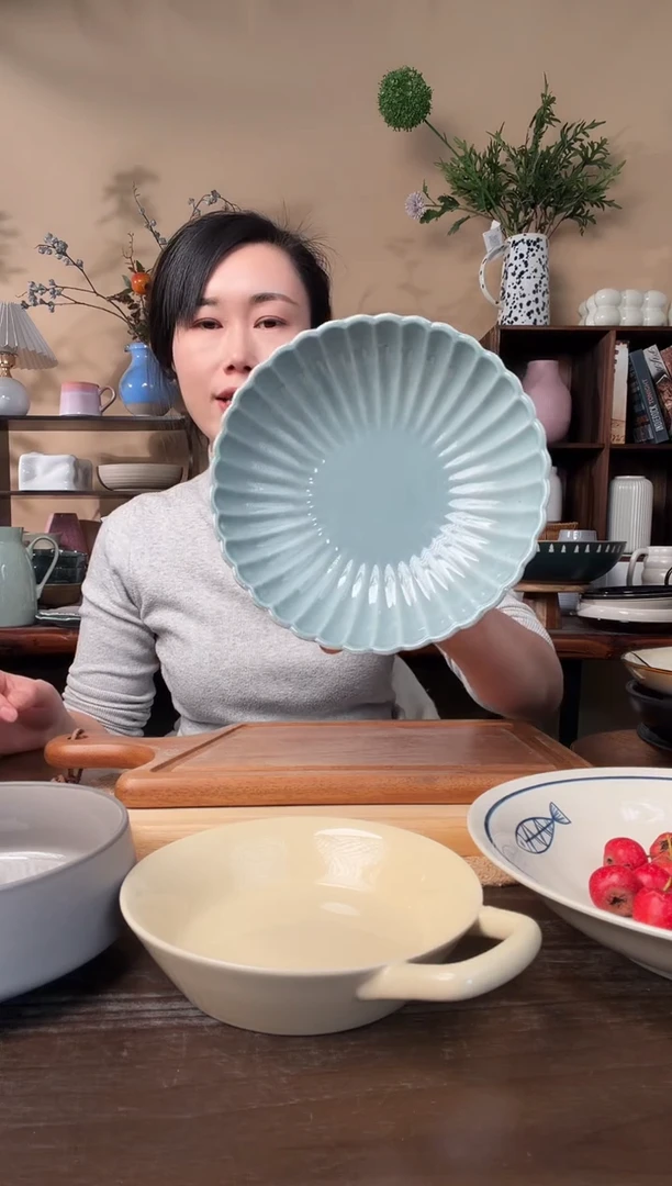 8英寸窑变花瓣碗微瑕