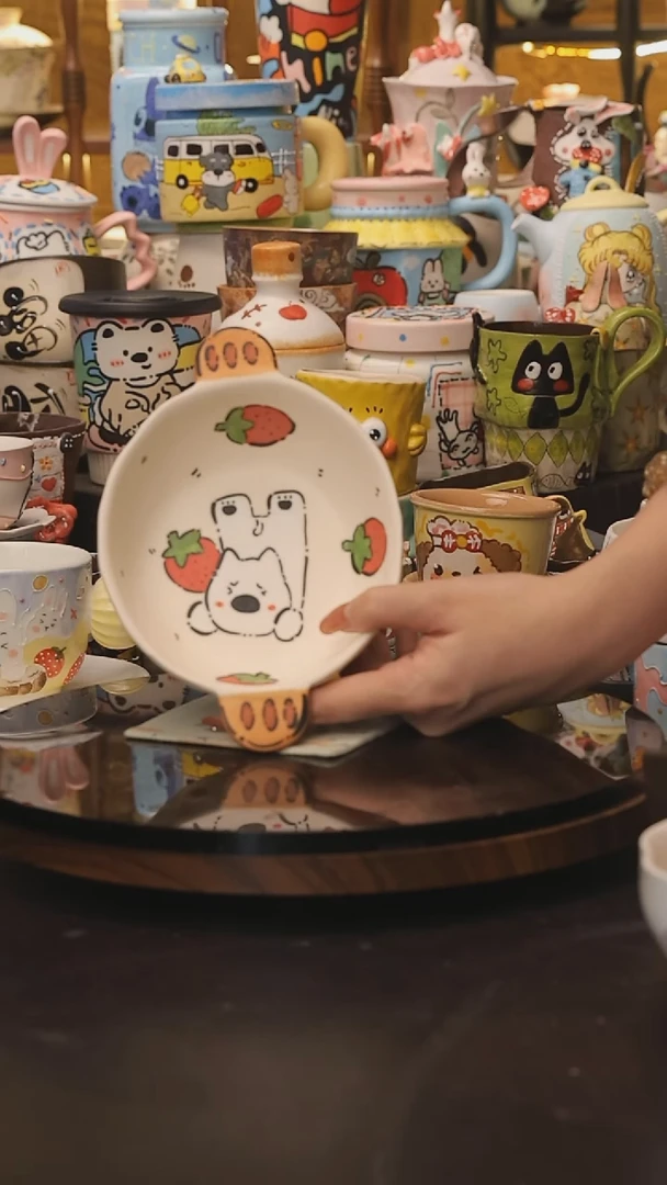 景德镇釉下彩绘设计师款式陶瓷