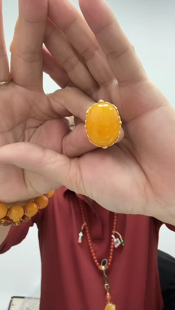 【闪购商品】琥珀裸石未镶嵌80天然蜜蜡（有瑕介意勿拍）