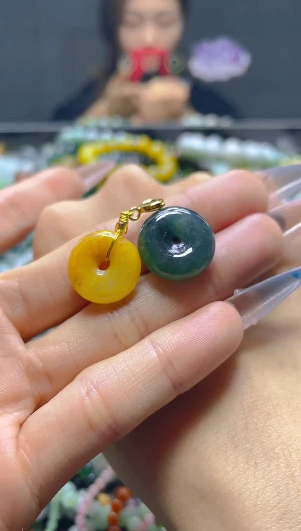 颈饰未镶嵌翡翠/N/翡翠A货，一件也是批发价