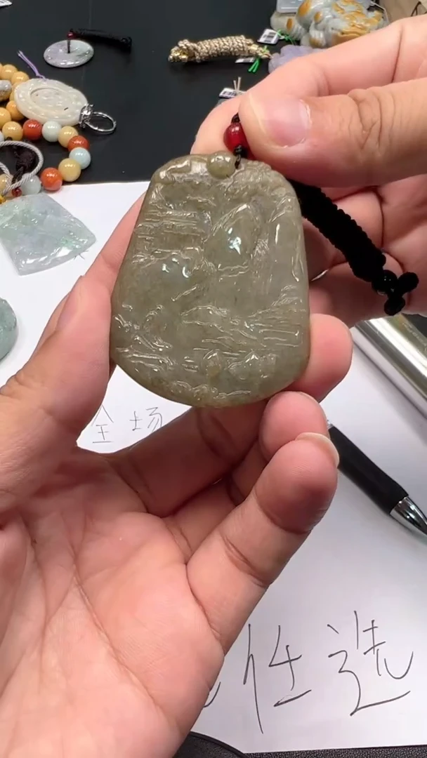翡翠未镶嵌颈饰多样性发货，发其一