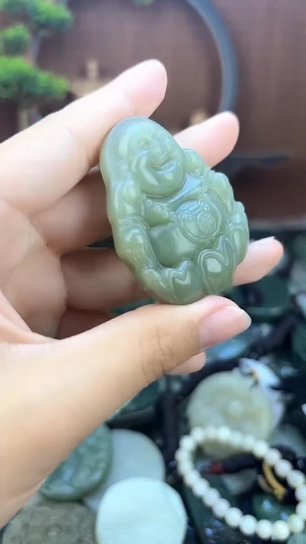 和田玉未镶嵌颈饰1
