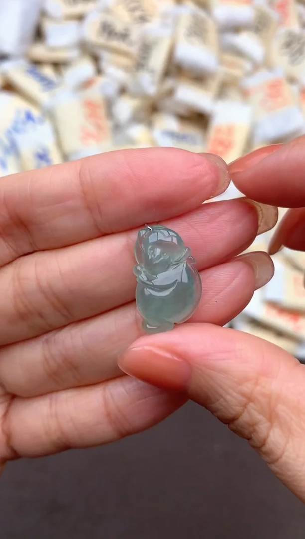 未镶嵌挂件翡翠一