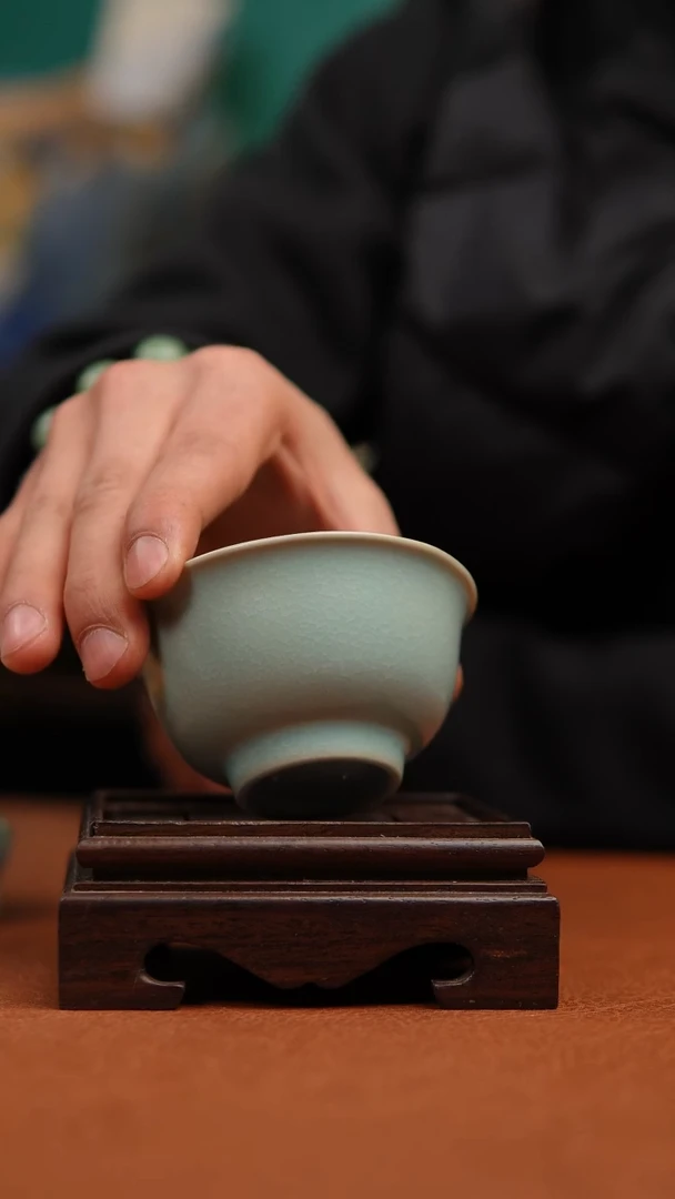 【闪购商品】瓷片原产地原矿仿古冰花压手杯微瑕福利