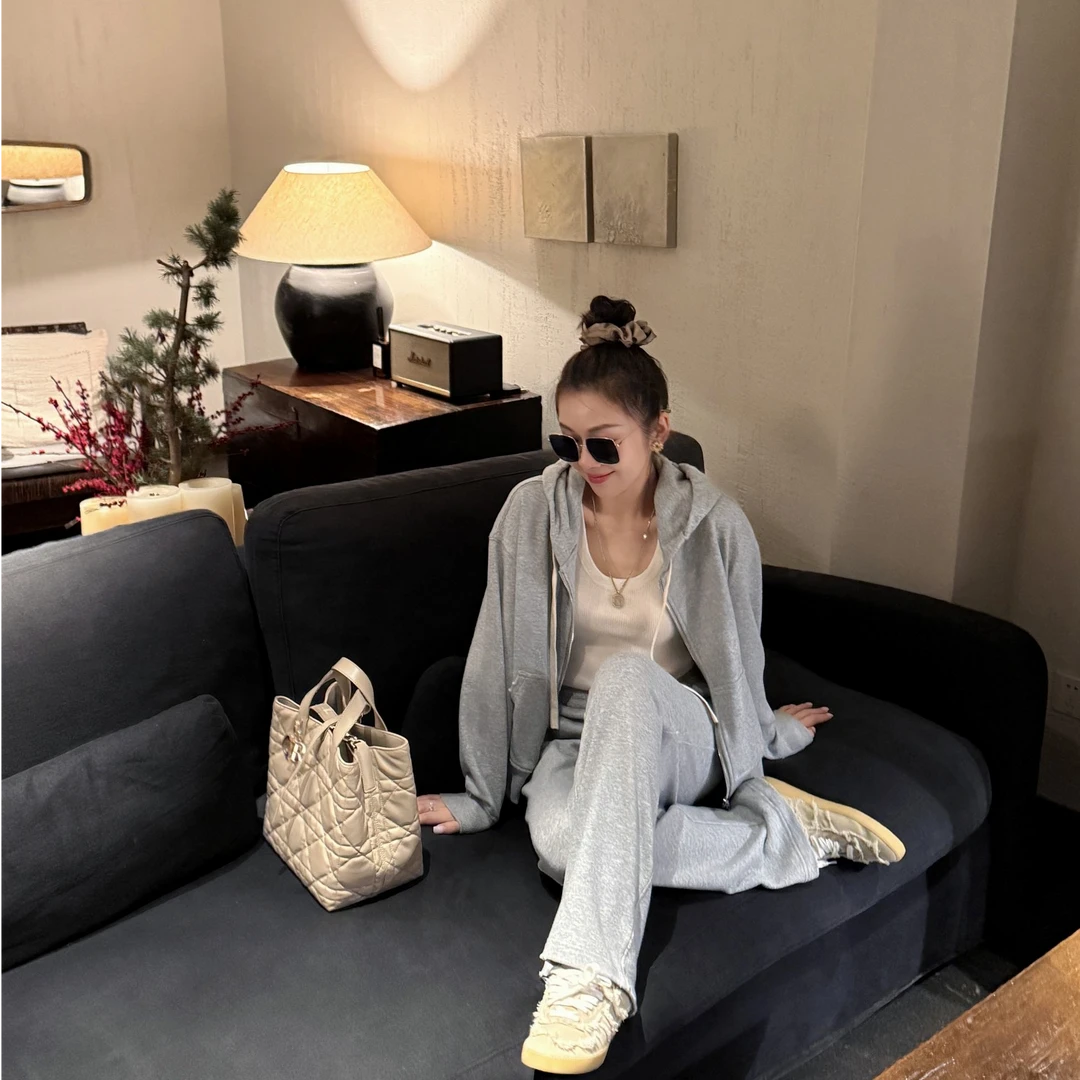 希娜 松弛边缘 新款宽松抽绳连帽卫衣外套套装