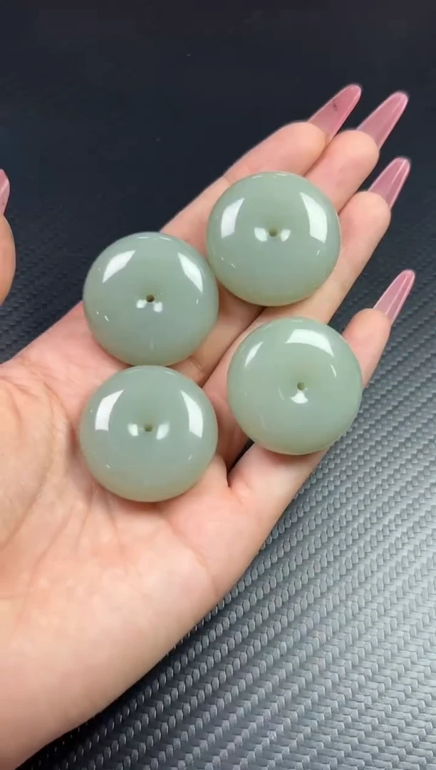 和田玉未镶嵌吊坠(赠链)近矿平安扣多样性发货拍一发一S