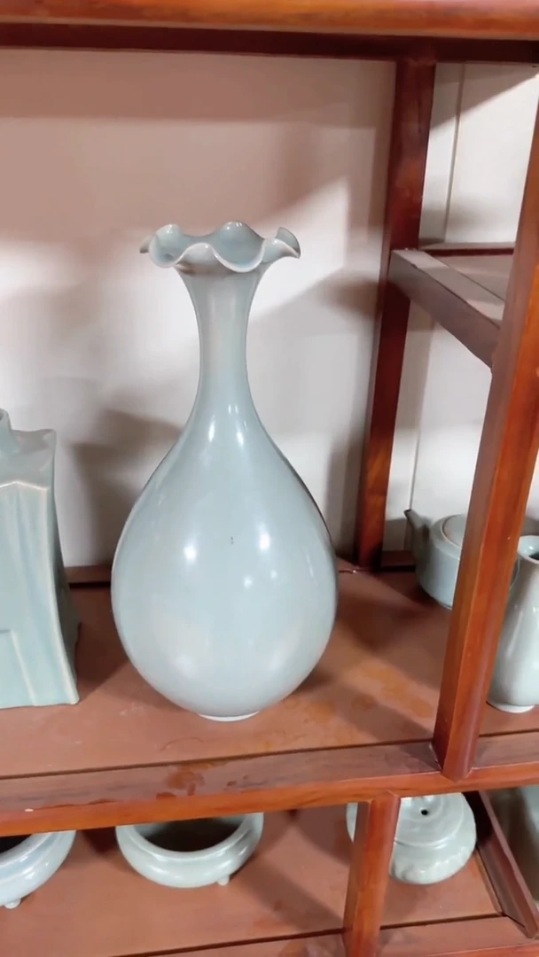 其他舞钢汝瓷 花口瓶