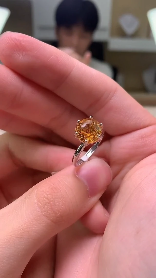 水晶戒指银S925镶嵌....