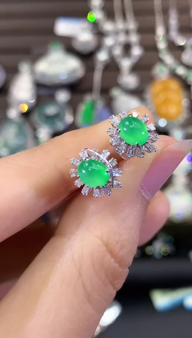 18K金镶嵌翡翠耳饰B263