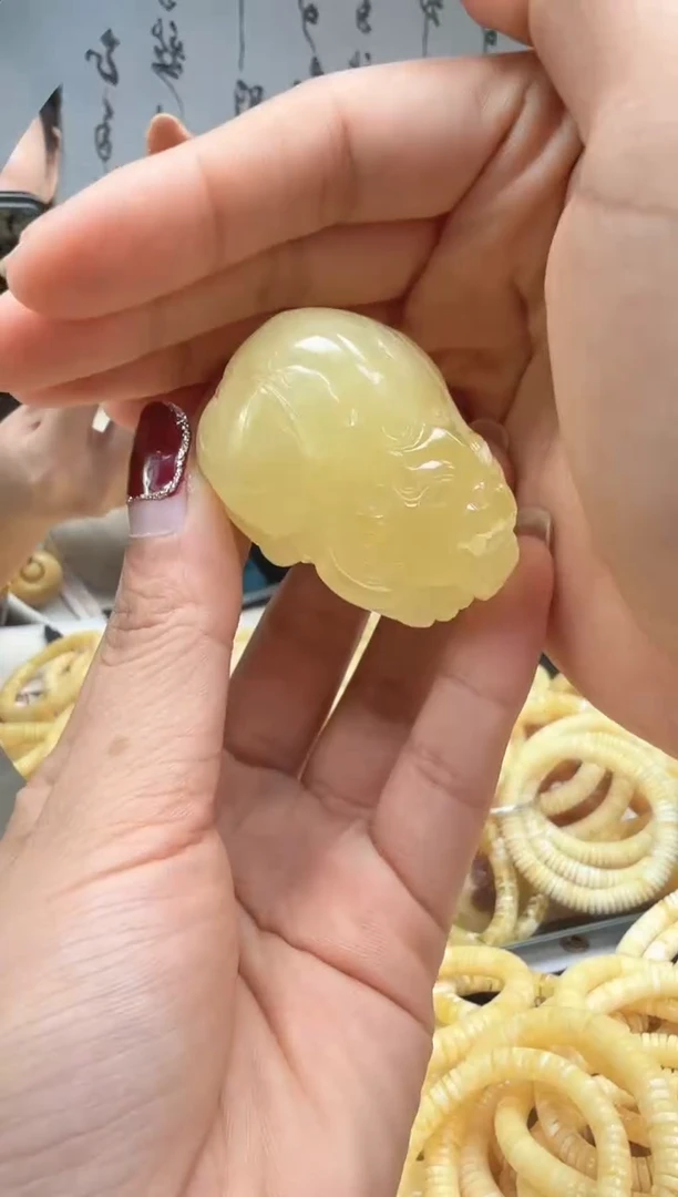 【闪购商品】琥珀裸石未镶嵌挂坠