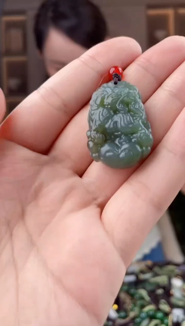 颈饰未镶嵌和田玉拍一发一，多样性发货