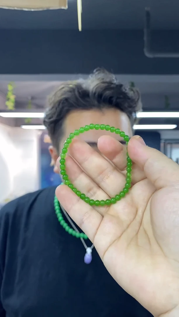 未镶嵌手链和田玉多样性发其一颜色微差