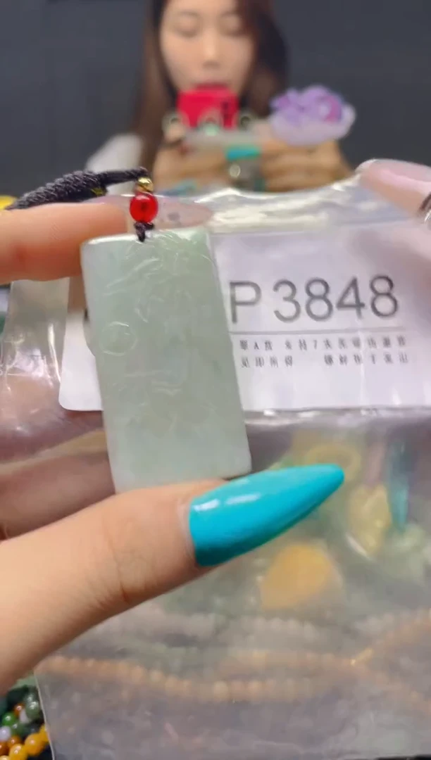 翡翠未镶嵌颈饰/P/翡翠A货，一件也是批发价