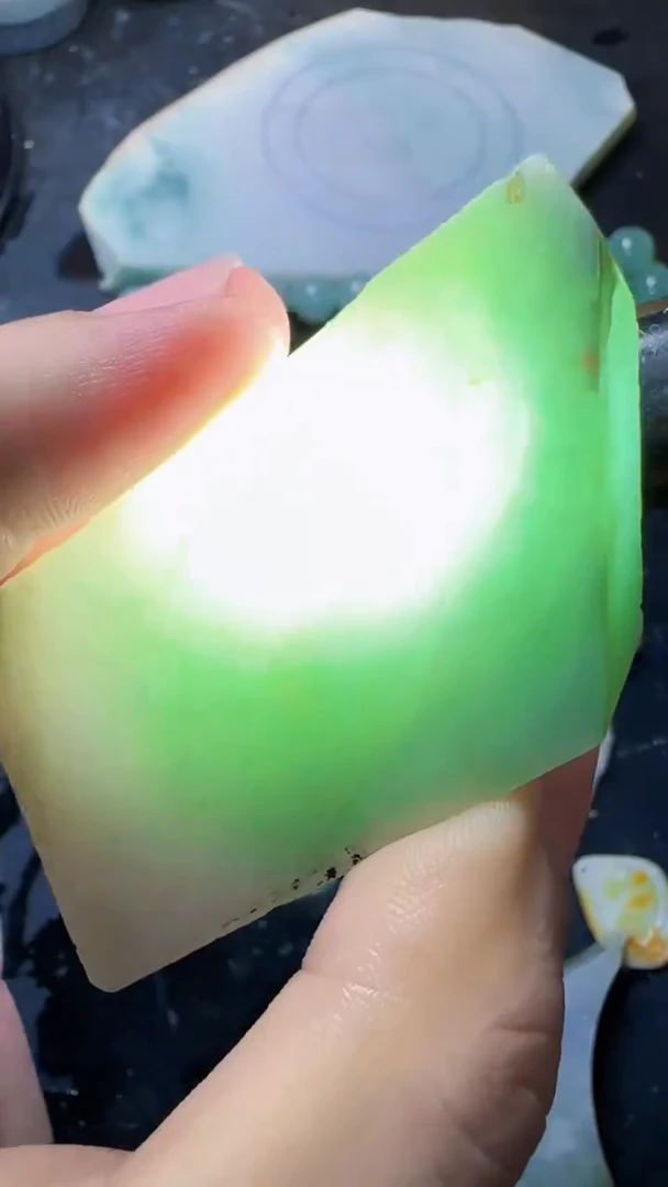 颈饰未镶嵌翡翠090