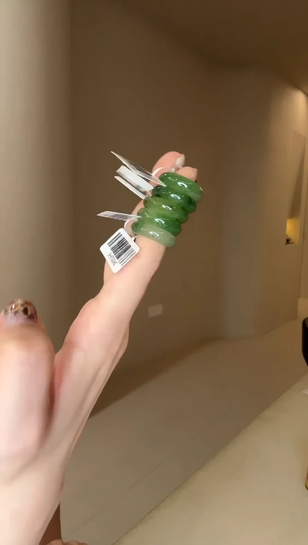 未镶嵌戒指和田玉8码小野矿多样性发其一