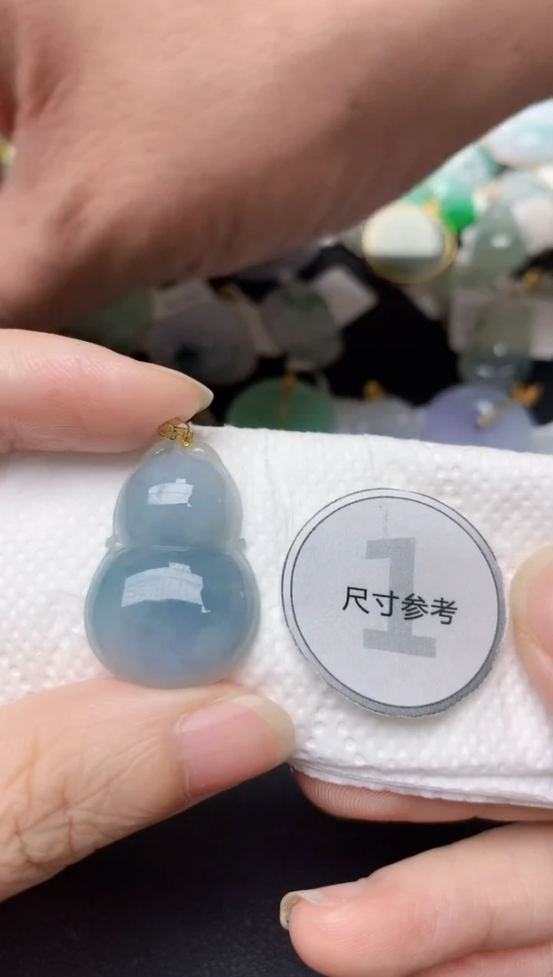 翡翠18K金镶嵌颈饰天然缅甸A货翡翠