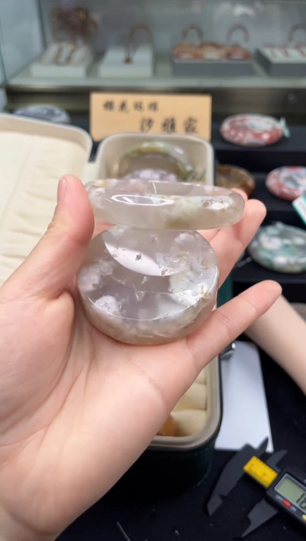 未镶嵌手镯石英质玉60圈口（赠品镯心）3945526