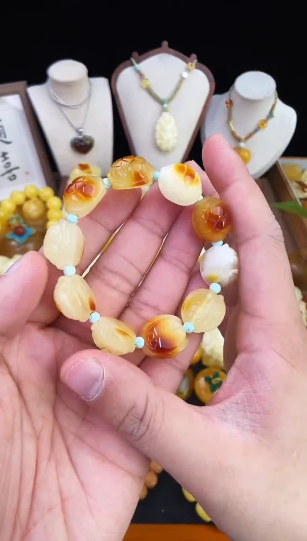 琥珀未镶嵌珠宝奇石落*簌柒月