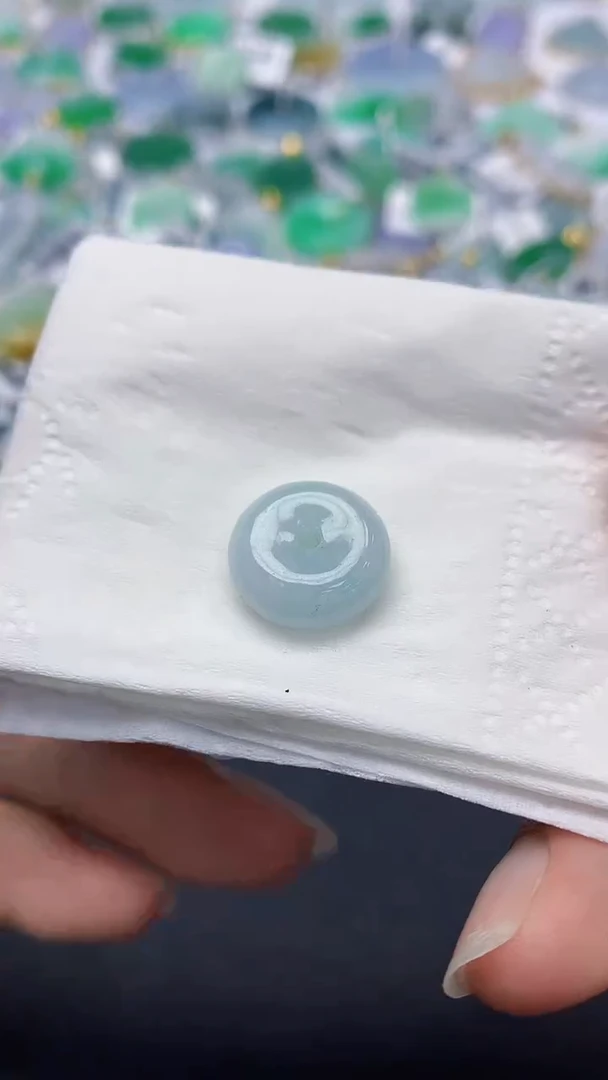 翡翠未镶嵌颈饰天然缅甸a货翡翠