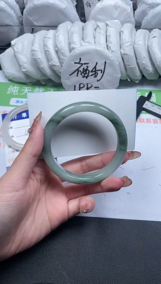 【闪购商品】石英质玉手镯未镶嵌24-60-1