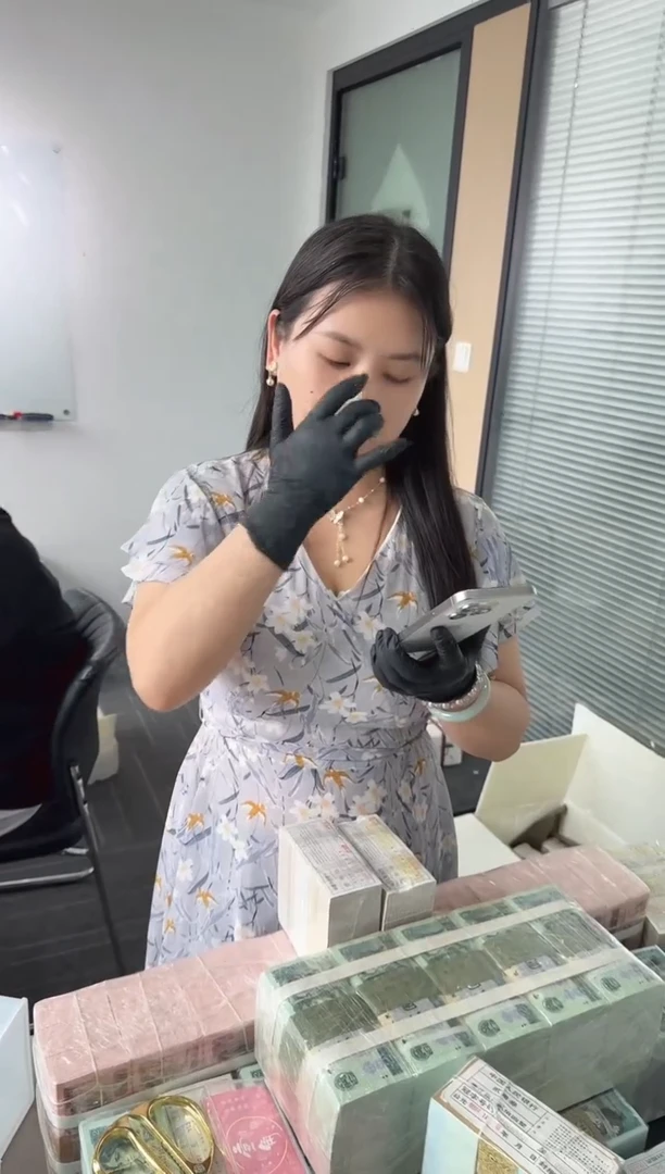 福利整刀百张连号 银行保真 不挑号 05